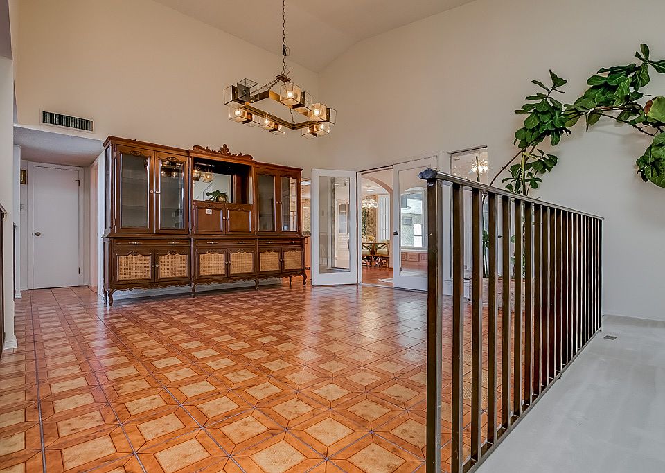 1st image of 5768 Kingsfield Ave
