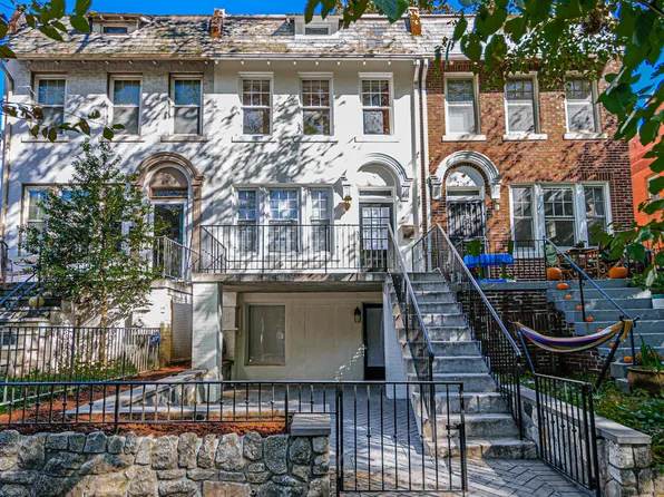 2771 Woodley Pl NW #B, Washington, DC 20008