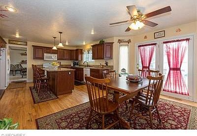 2nd image of 362 Leverett Ln