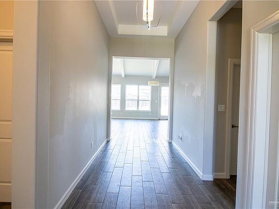 3rd image of 4405 Ensenada Ave