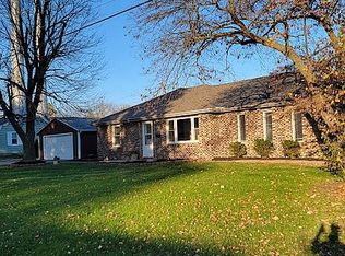 3950 N East Court Dr, Decatur, IL 62526