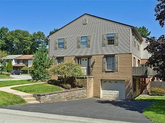 3rd image of 138 Crosswinds Ln