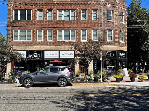 2nd image of 12635 Larchmere Blvd #3E