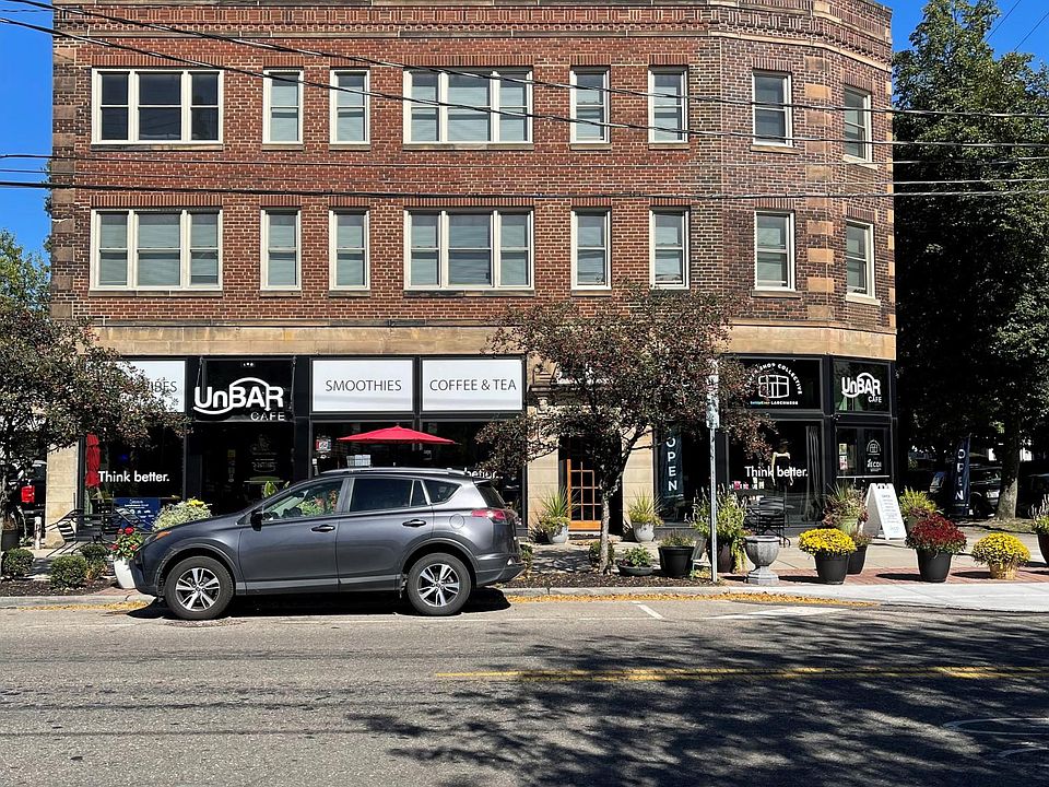 2nd image of 12635 Larchmere Blvd #2D