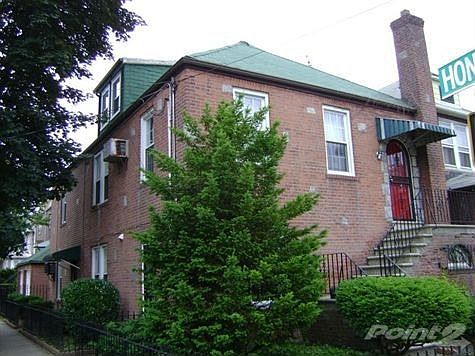 Detached Brick 2 Family
