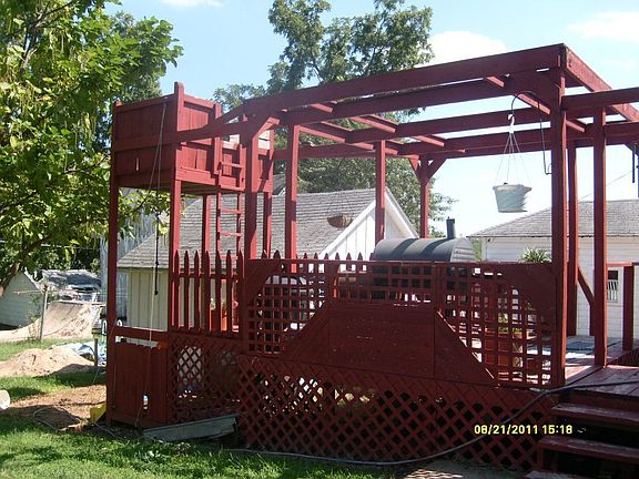 Large deck w/crows nest