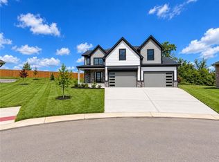 7901 Hoot Owl St, Blue Springs, MO 64014