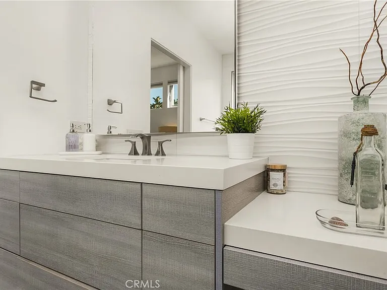 4405 Channel Pl — Photo 38