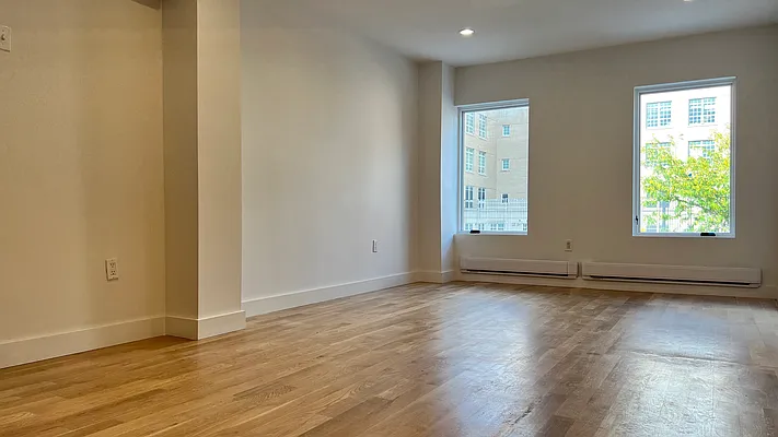 Rented by Addison Property Group | media 11