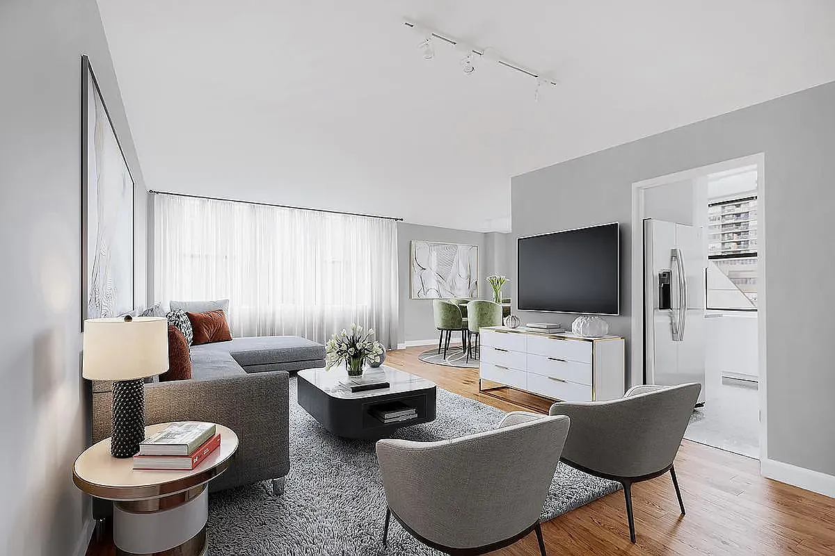 45 West 60th Street — Photo 1