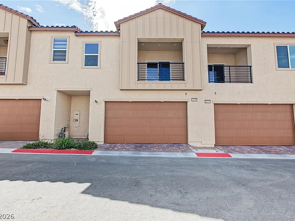 2549 Venetia Pointe St