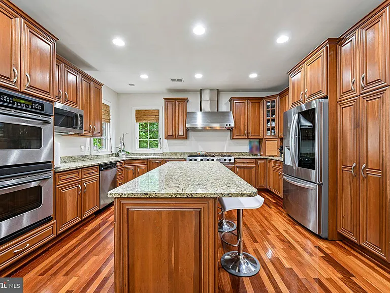 2375 Jawed Pl — Photo 8