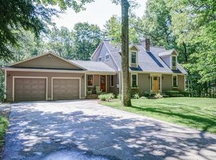 367 Leadmine Rd, Sturbridge, MA 01518