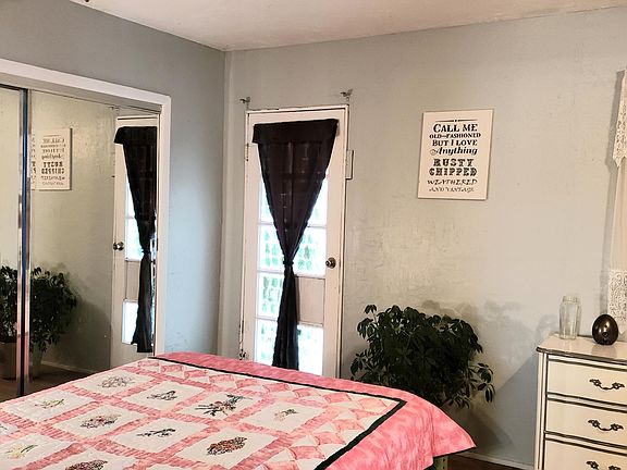 5th image of 708 W Williams Ave