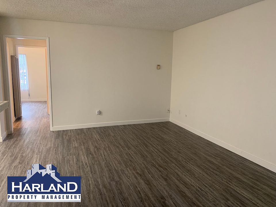 1st image of 930 B Ave #1