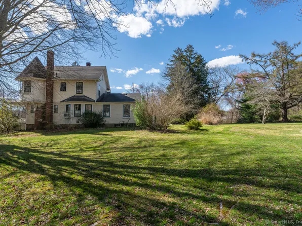 223 Boston Post Road, Waterford, CT 06385