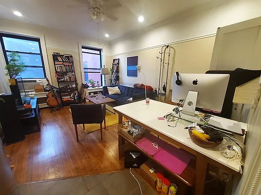 Rented by BLS Realty | media 10