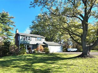2892 Ontario Center Rd, Walworth, NY 14568