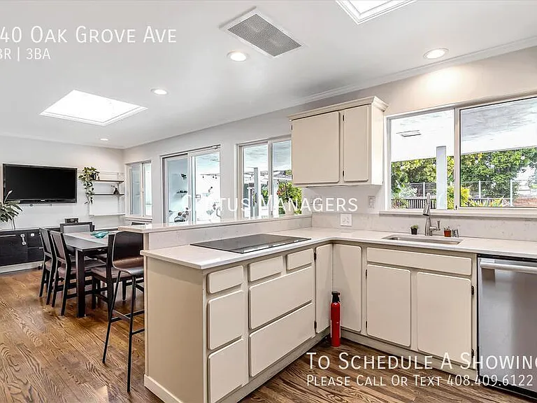 240 Oak Grove Ave — Photo 13