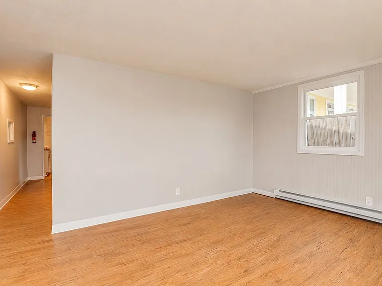 This Is The Perfect 1BR/1BA Beach Apartment Only Two Block From The Atlantic Ocean! — Photo 8