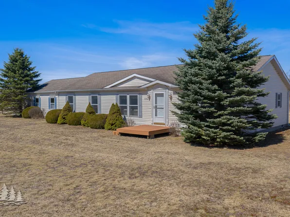 5756 County Road 612, Lewiston, MI 49756