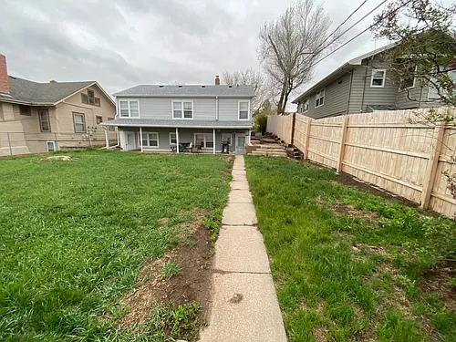 631 Saint James St #B Photo 1