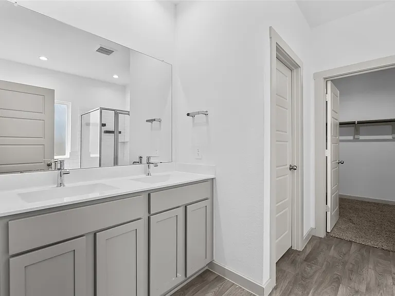 2905 Highgate Hill Ln — Photo 9