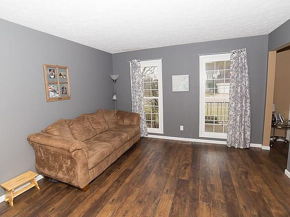 4th image of 5668 Halwick Dr