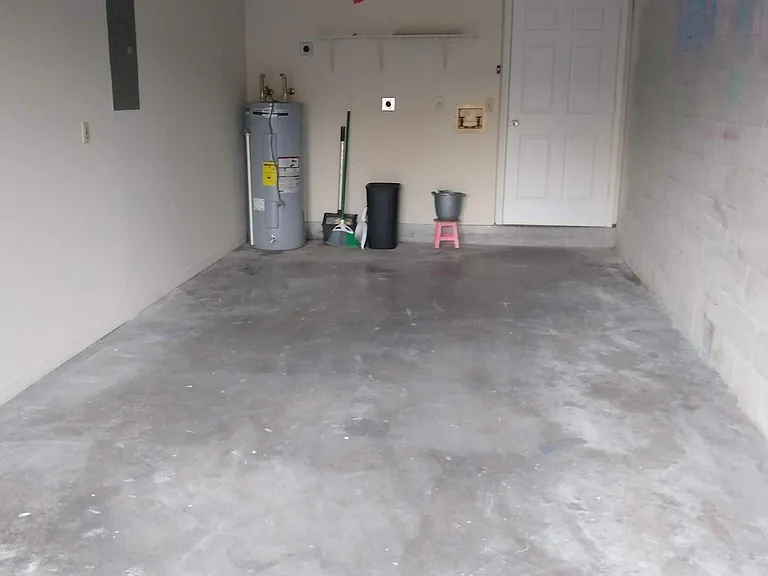 305 Camillia Ln #A — Photo 2