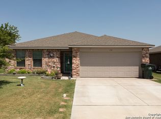 175 Talon Dr, Luling, TX 78648