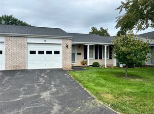 69 Springwood Dr, Webster, NY 14580