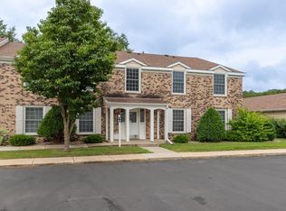 1911 Greenfield Ln SW APT E, Rochester, MN 55902