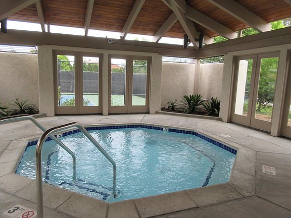 3rd image of 617 Westchester Ln