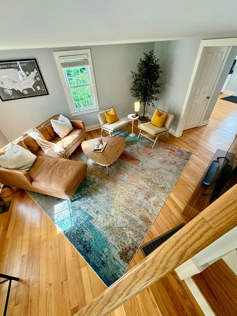 3 bed, 1900 sqft, $4,499 — Photo 3