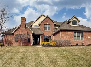 630 Meadowview Dr, Findlay, OH 45840