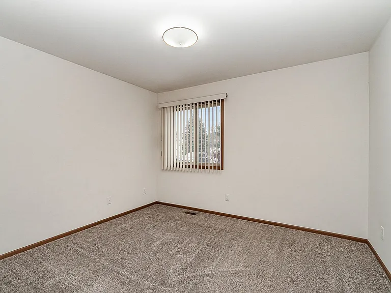 2428 Morning Dawn Dr — Photo 33