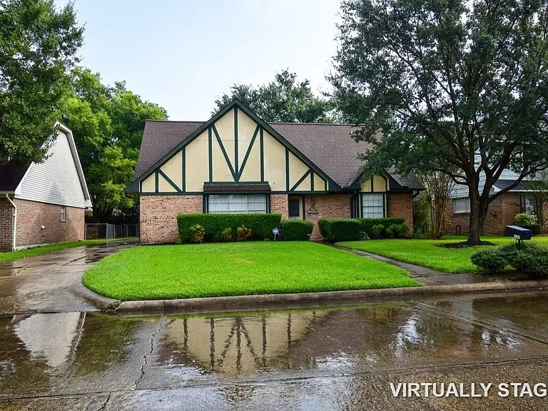 1806 Cedarwood Ct — Photo 2