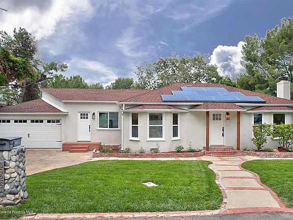 2nd image of 3926 Los Olivos Ln