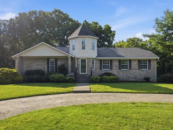47 Woodbriar Ct, Nicholasville, KY 40356