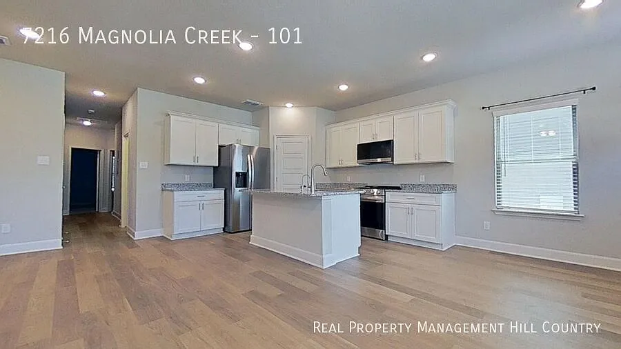 New Build 3 Bed / 2 Bath with New Appliances & Fenced in Yard, and Gated Community — Photo 2