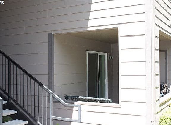 2nd image of 14019 NE 20th Ave APT 24C