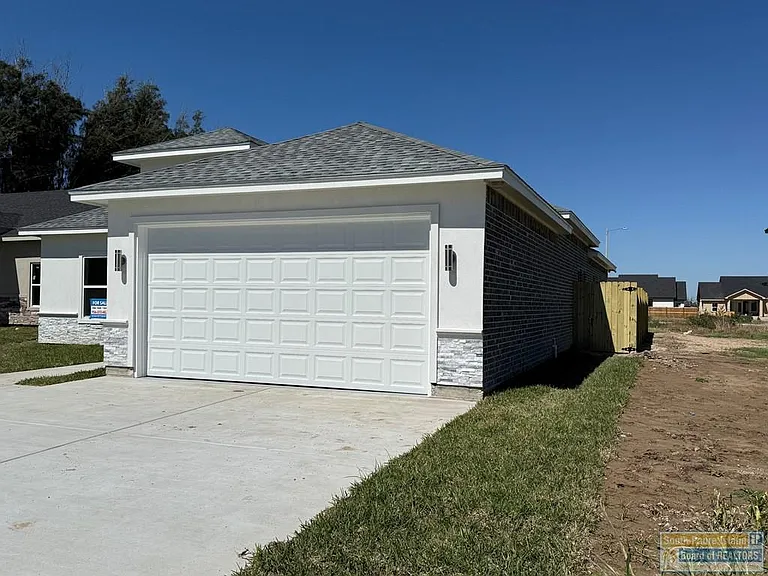 2626 Haverford Blvd — Photo 3