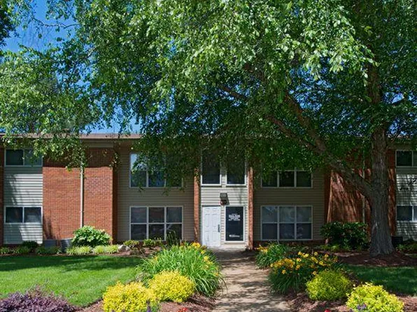 Hodges Manor Apartments, 1008 Cherokee Rd, Portsmouth, VA 23701