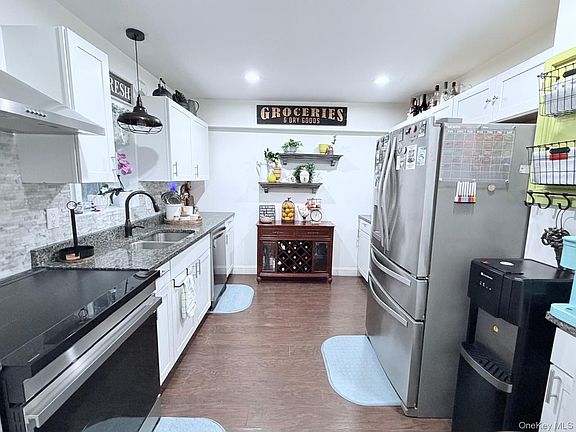 2nd image of 2374 Bruynswick Road