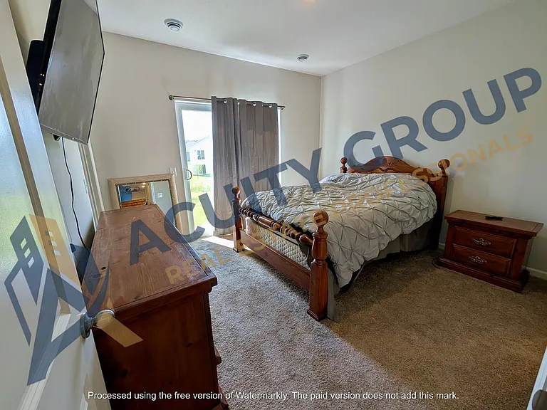 501 Redwood St N — Photo 20