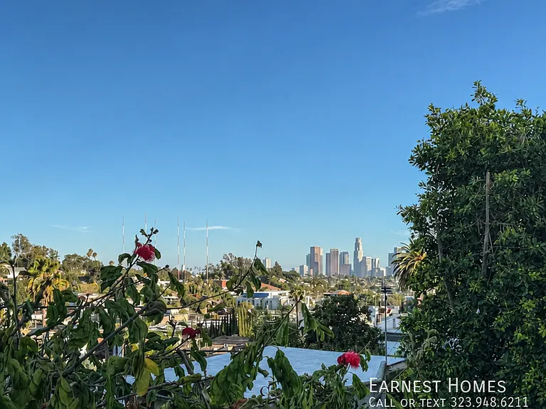 2256 Ewing St — Photo 3