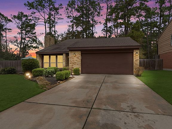 2nd image of 22 Berryfrost Ln