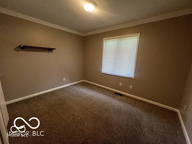 945 Fox Hill Dr — Photo 16