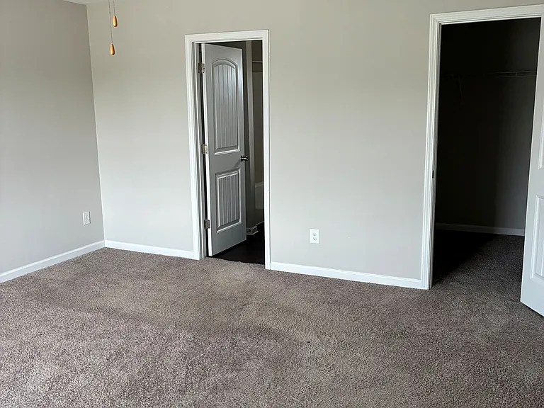 4000 Saxby Ln NW — Photo 15