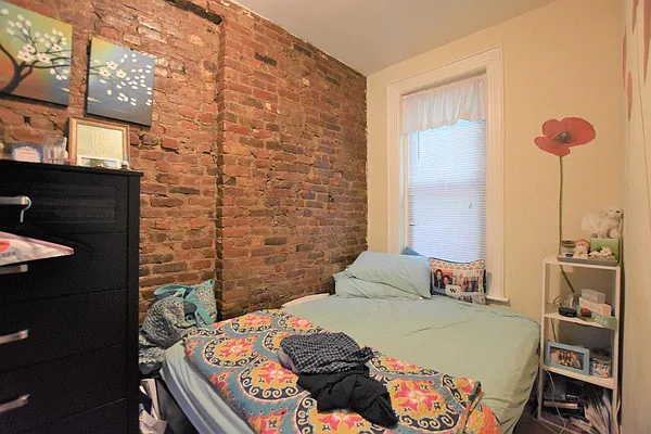 Rented by Bold New York | media 6